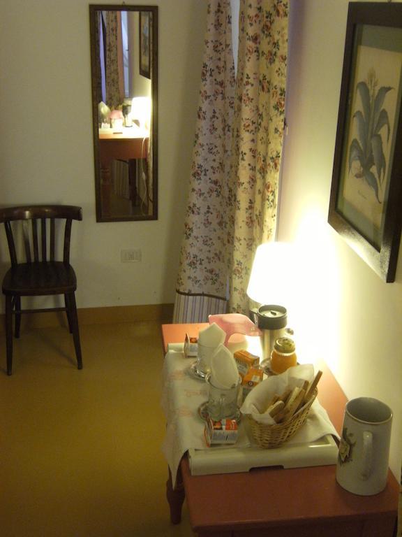 Elizabeth B&B Cagliari Bilik gambar